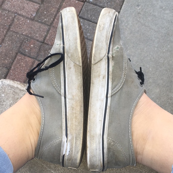 Slightly used gray vans - Picture 2 of 4